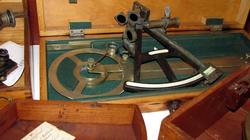 Sextant